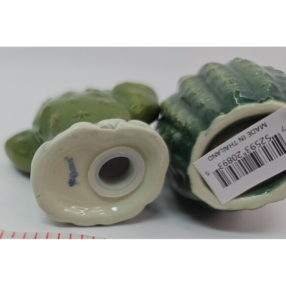 Hand Crafted Ceramic Cactus with Flowers Salt & Pepper Shakers, Home Décor, Gift - Picture 10 of 12